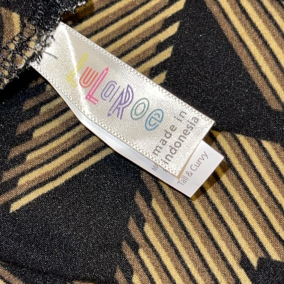 LuLaRoe Leggings - Picture 3 of 4